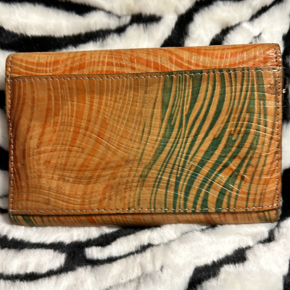 Patricia Nash Wallet - Picture 2 of 13